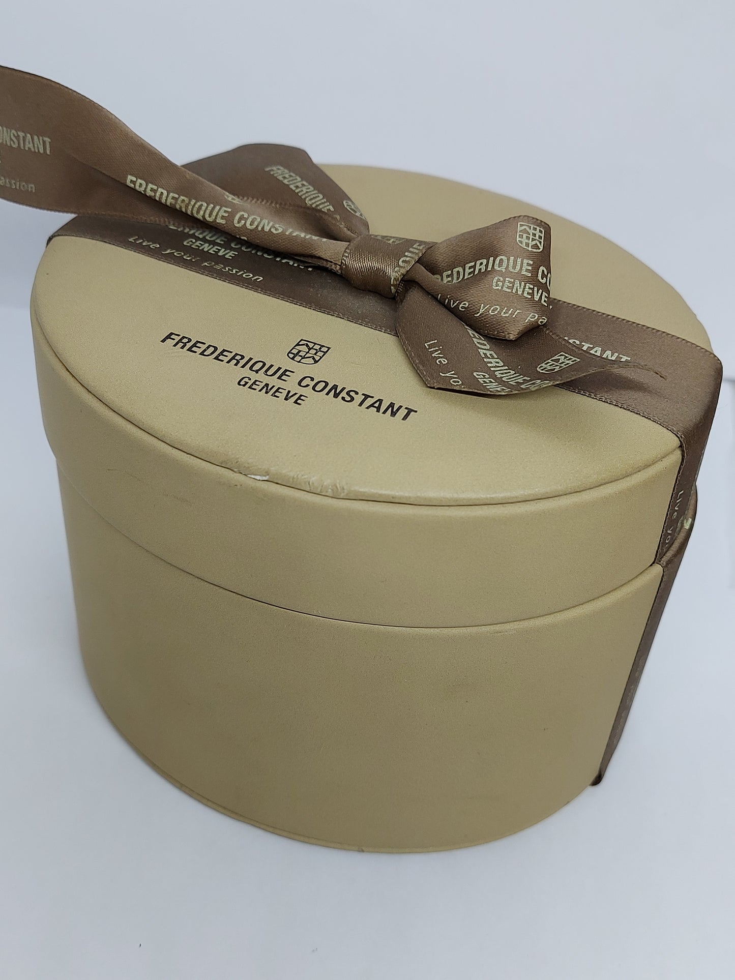 Vintage 1980 Frederique Constant Calsic Automatic Men's Watch Swiss With Box.
