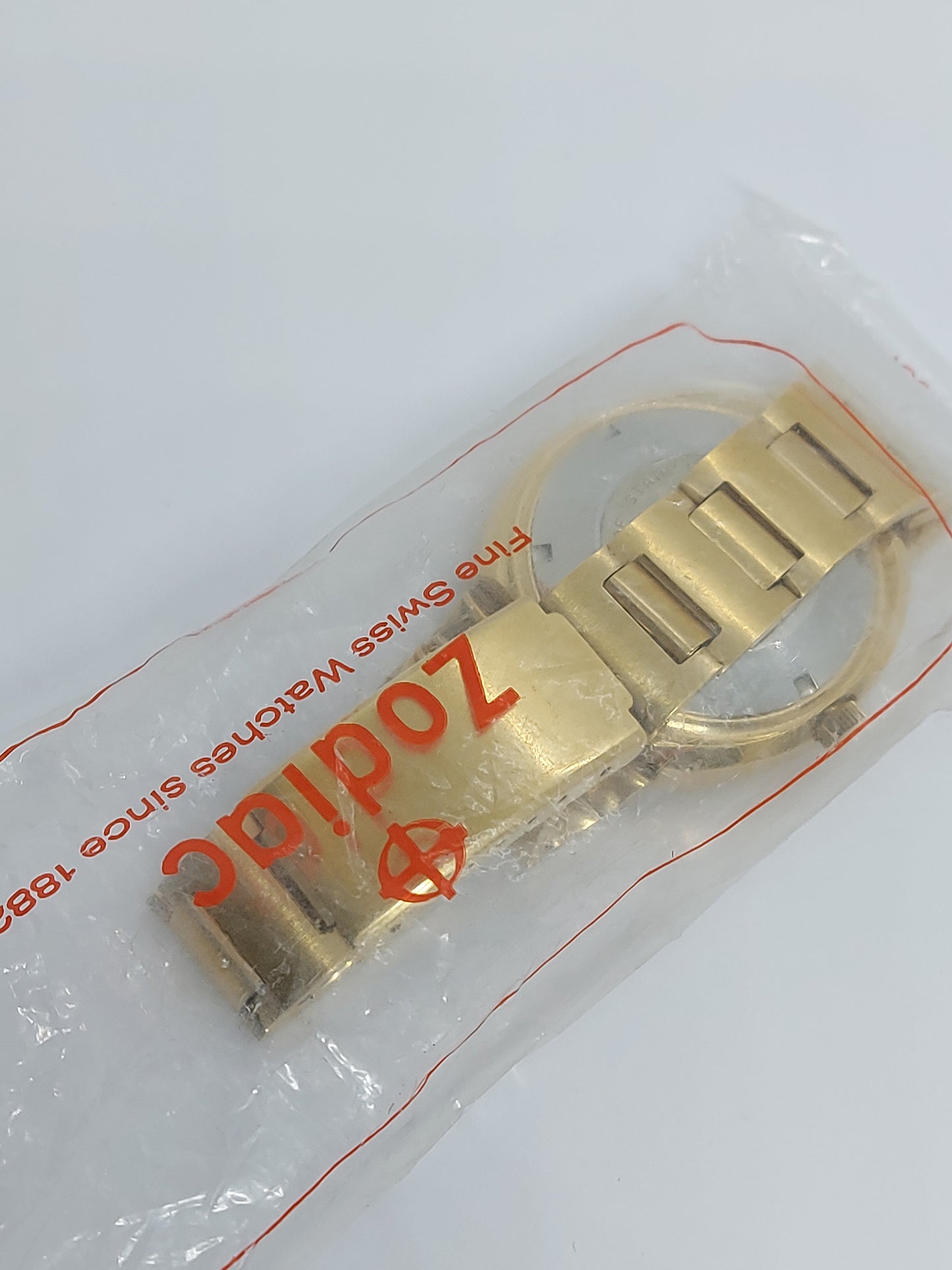 NOS 1980 Zodiac Automatic Cat Eye 763.692 Men's Watch Swiss Made.