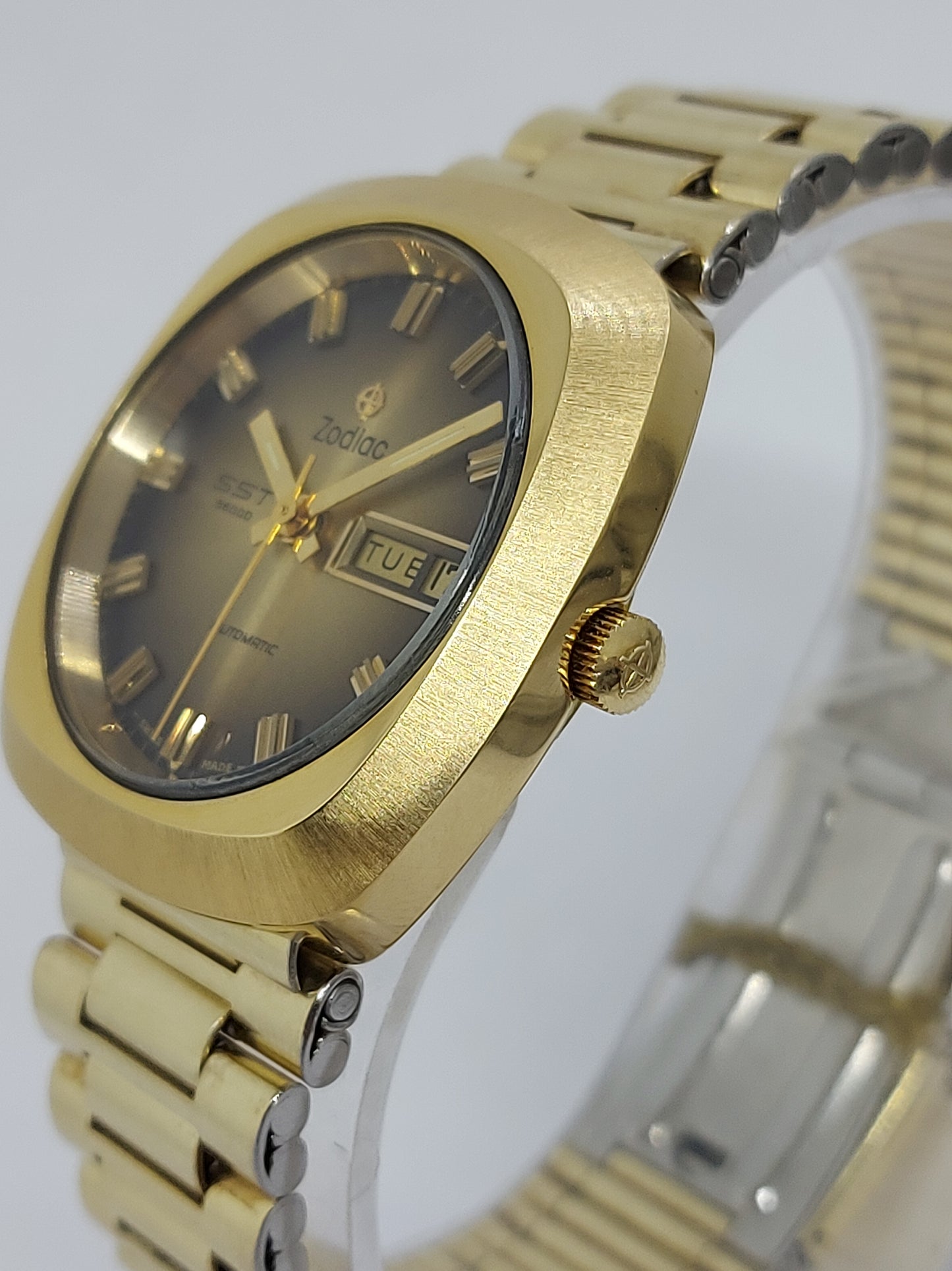 NOS Vintage 1970 Zodiac SST 36000 Automatic 863.965 Men's Watch Swiss Made.