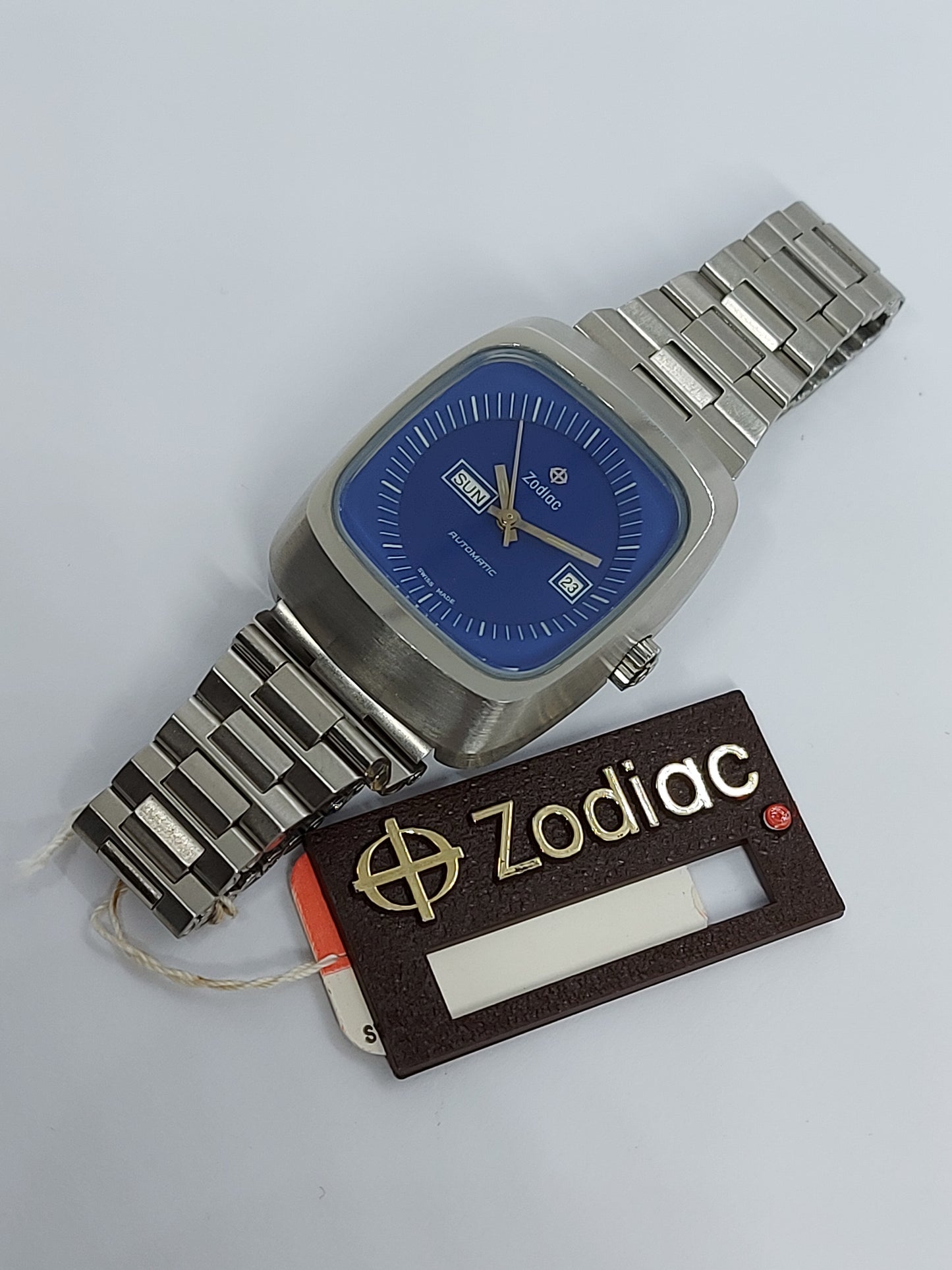 NOS 1970 Zodiac Automatic Day/Date 352.968 Women's Watch Swiss Made.