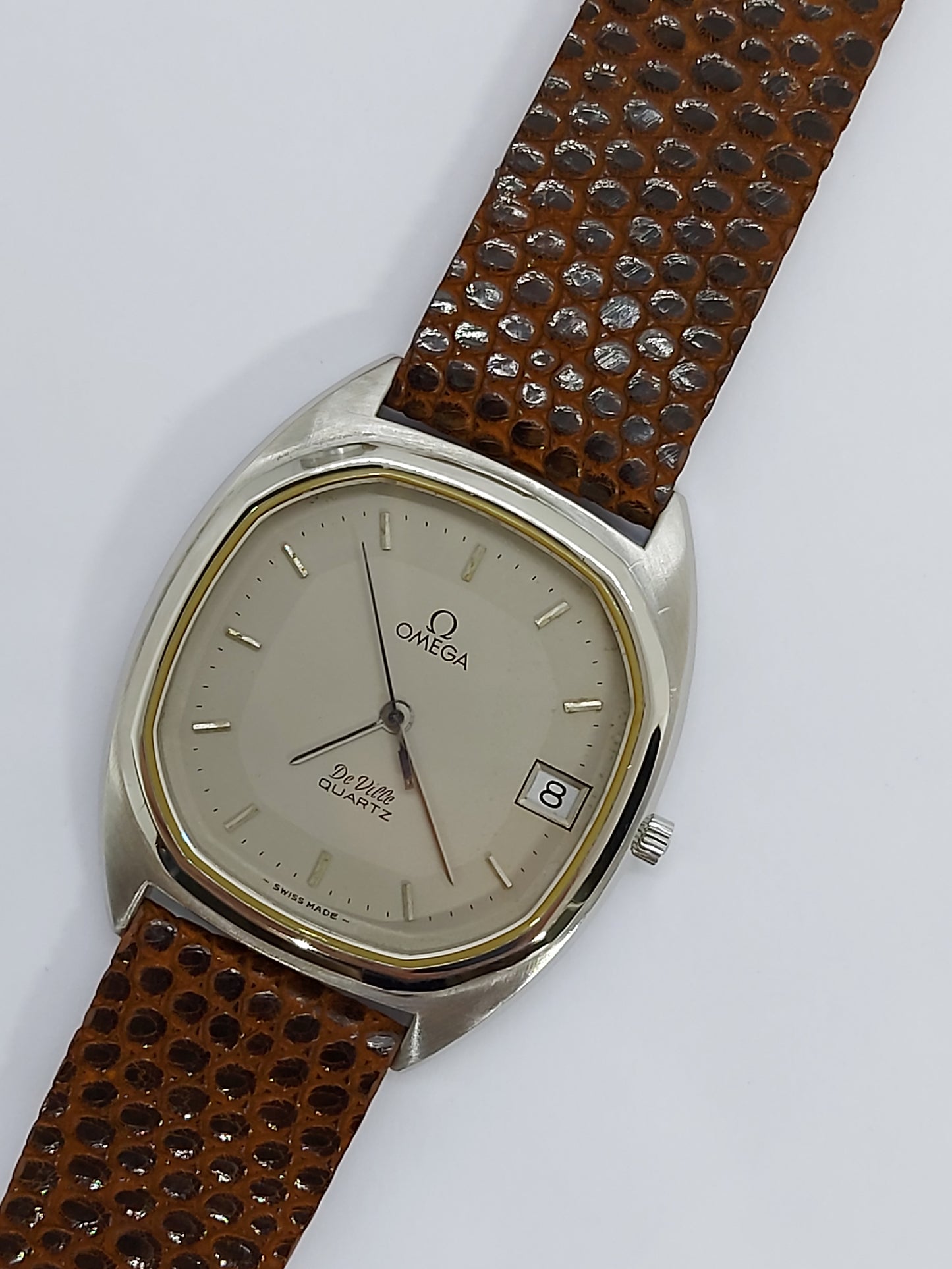 Vintage 1980 Omega De Ville Quartz 1337 Omega 196.0144 Swiss Made Men's Watch