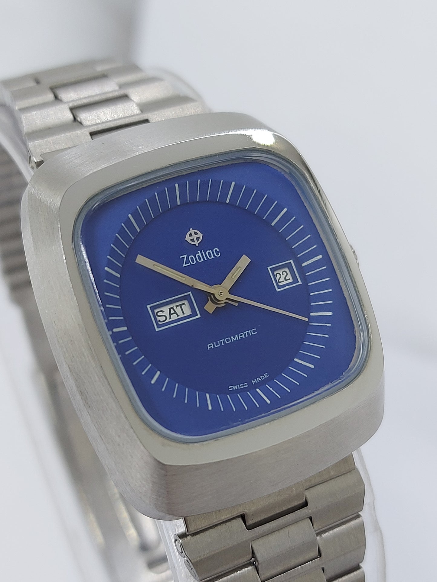 NOS 1970 Zodiac Automatic Day/Date 352.968 Women's Watch Swiss Made.