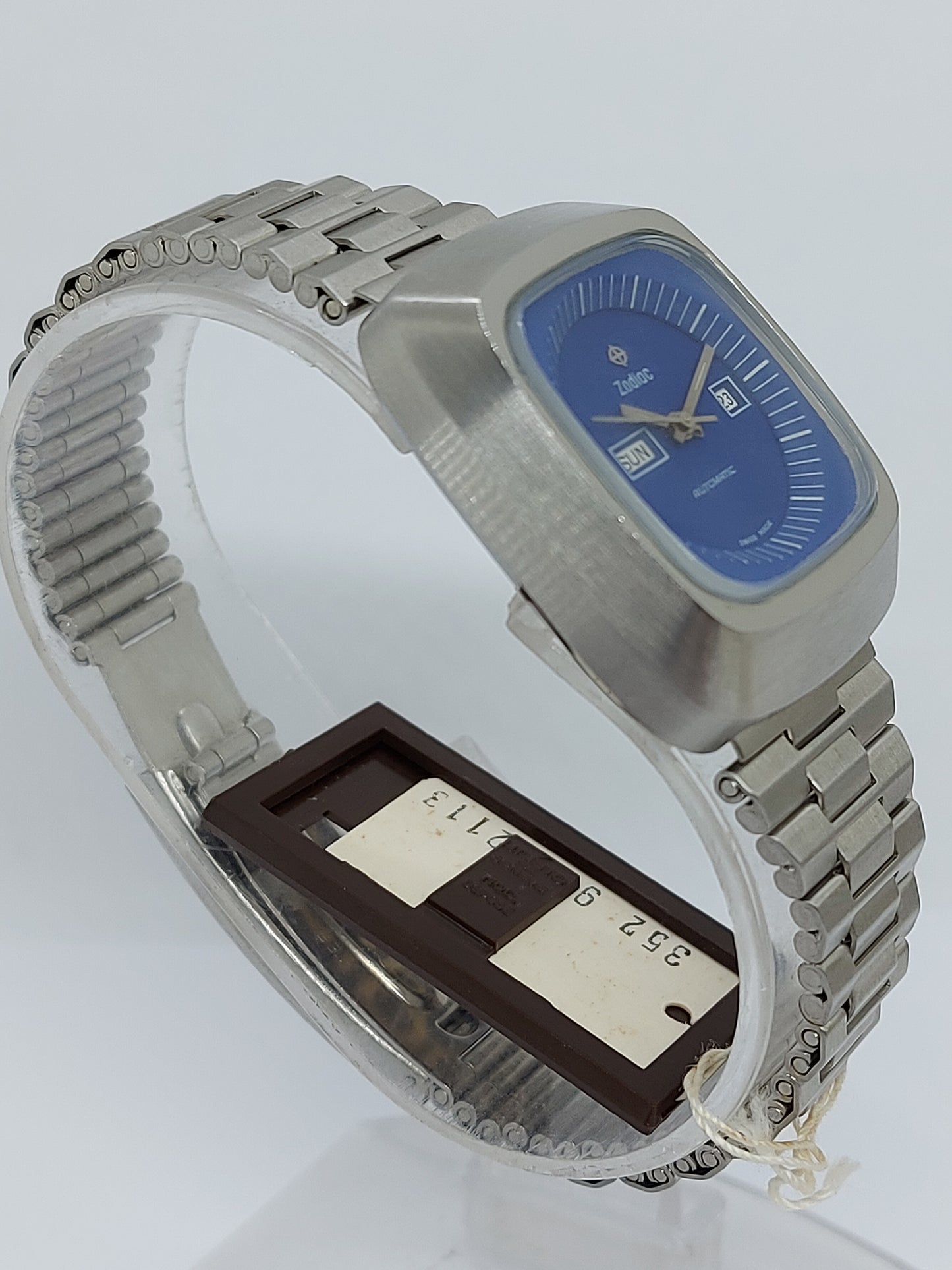 NOS 1970 Zodiac Automatic Day/Date 352.968 Women's Watch Swiss Made.