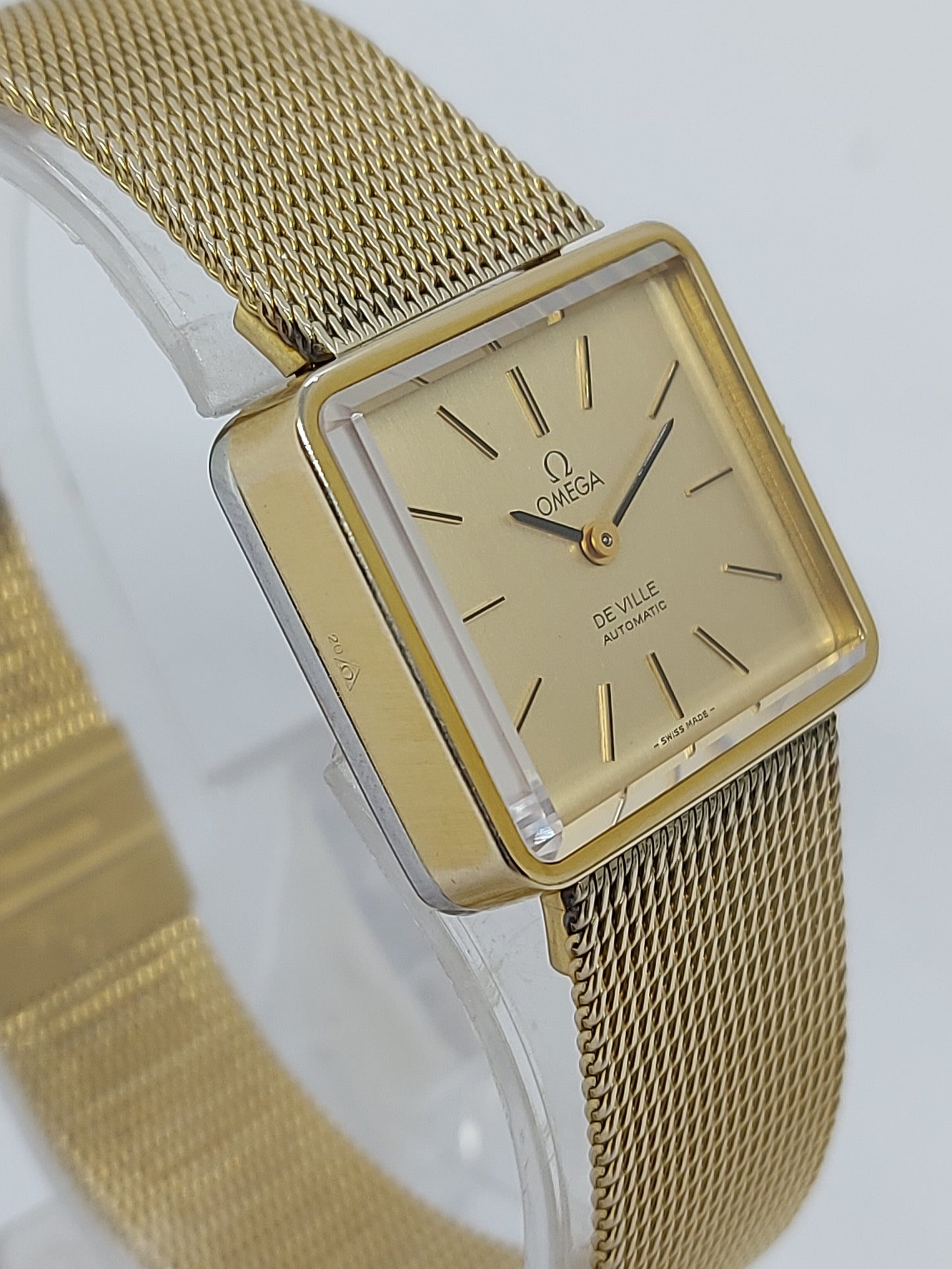Vintage 1975 Omega De Ville Automatic 663 - 551.103 Unisex Watch Swiss Made.