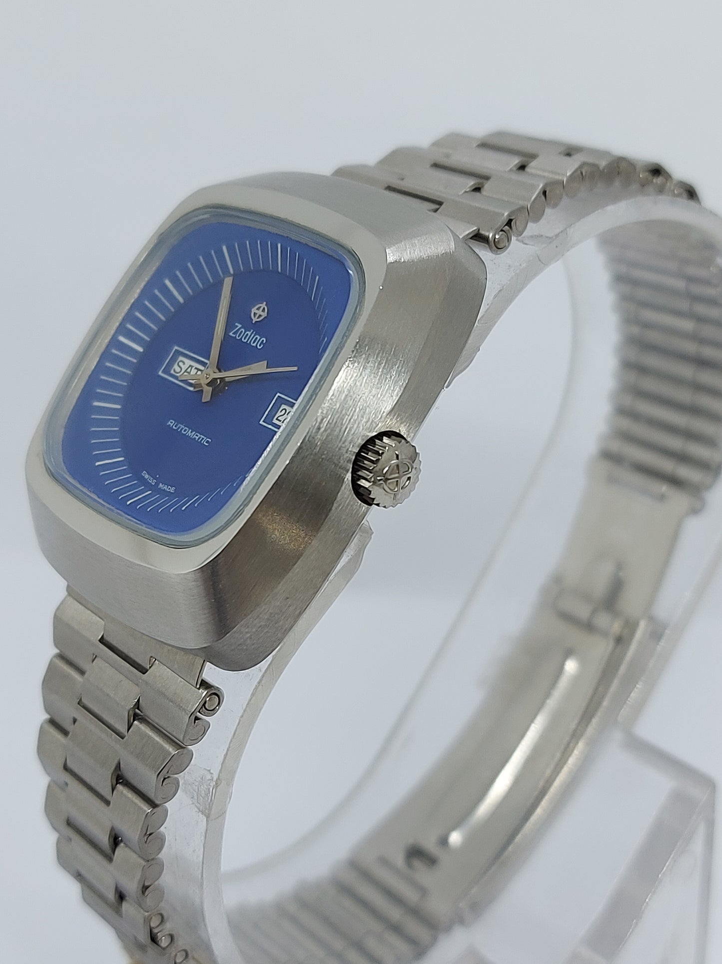 NOS 1970 Zodiac Automatic Day/Date 352.968 Women's Watch Swiss Made.