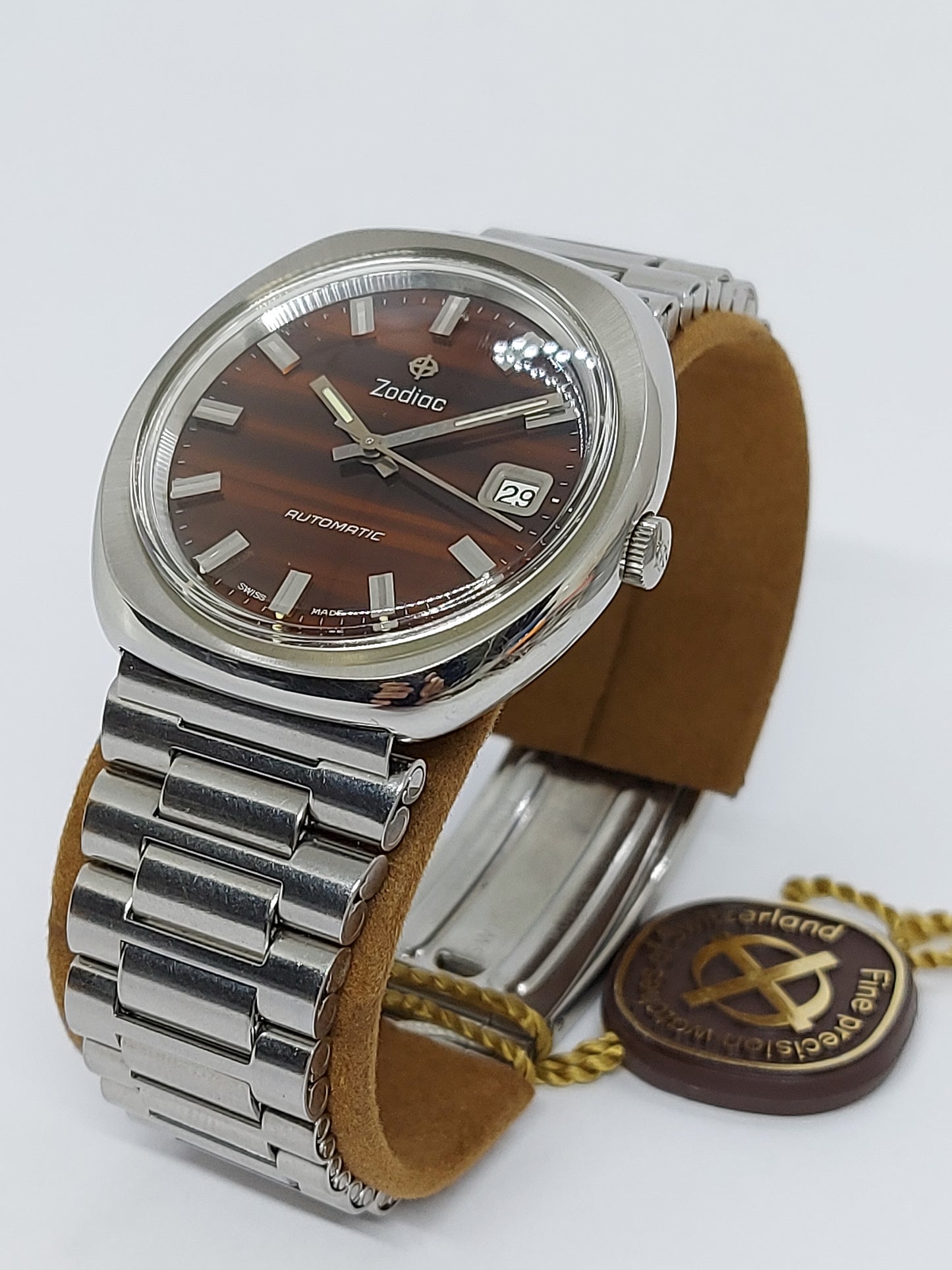 NOS Vintage 1970 Zodiac Tiger Eye Automatic Men's Watch Swiss Made.