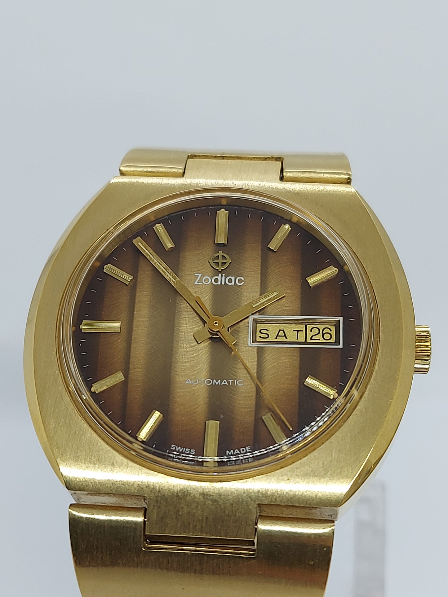 NOS 1980 Zodiac Automatic Cat Eye 763.692 Men's Watch Swiss Made.