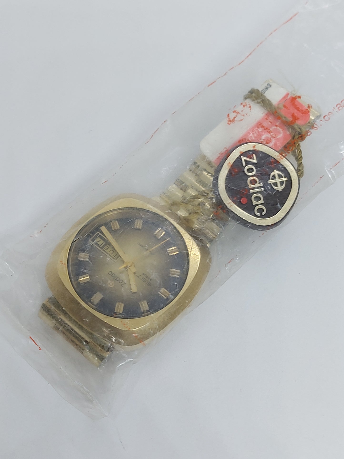 NOS Vintage 1970 Zodiac SST 36000 Automatic 863.965 Men's Watch Swiss Made.