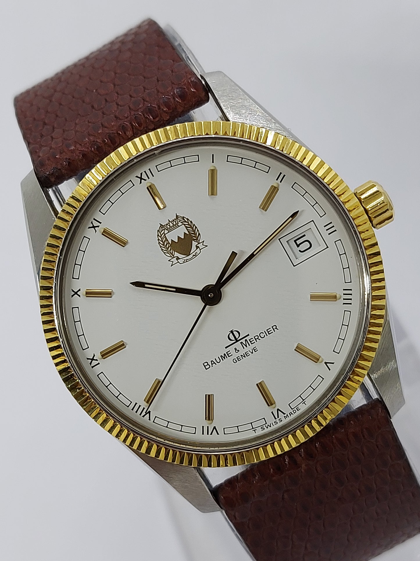 Vintage 1990 Baume & Mercier Bahrain Defence Force (Ref. 4195) Men’s Watch.