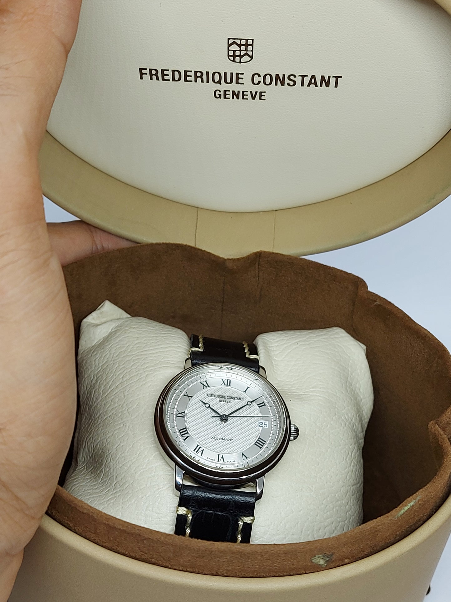 Vintage 1980 Frederique Constant Calsic Automatic Men's Watch Swiss With Box.