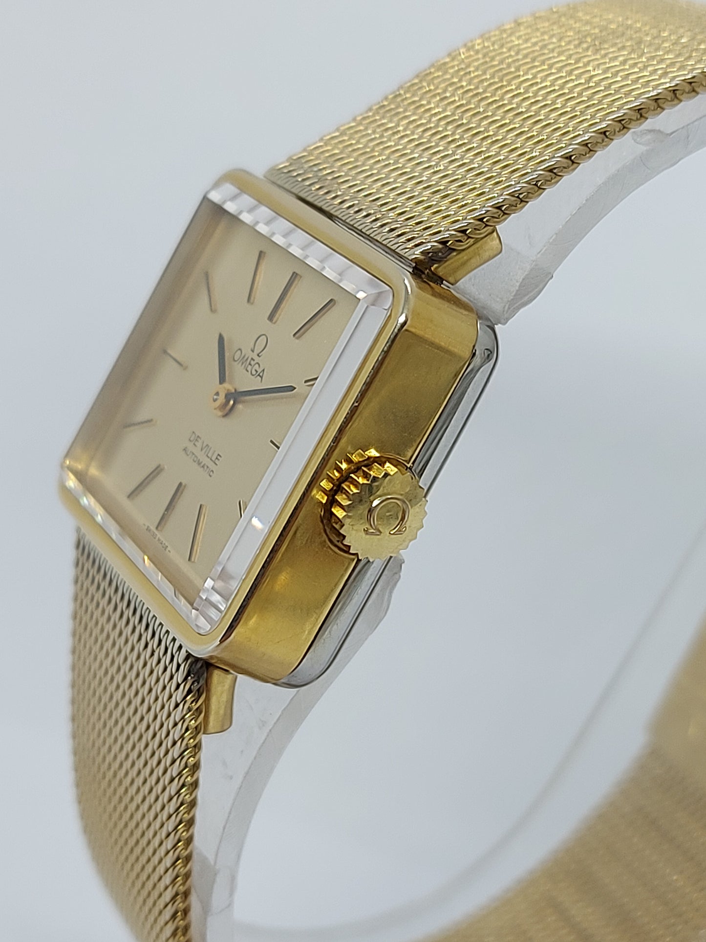 Vintage 1975 Omega De Ville Automatic 663 - 551.103 Unisex Watch Swiss Made.