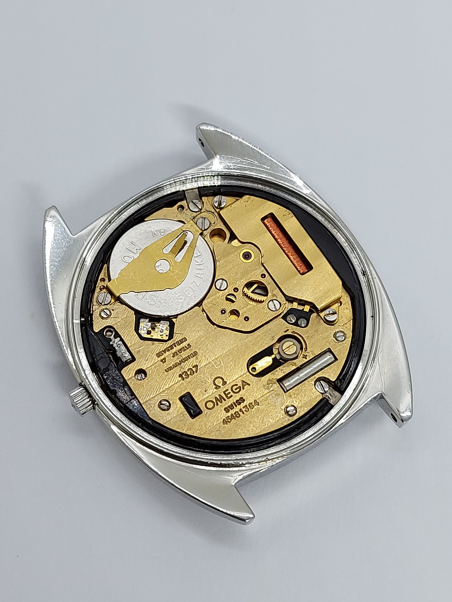 Vintage 1980 Omega De Ville Quartz 1337 Omega 196.0144 Swiss Made Men's Watch