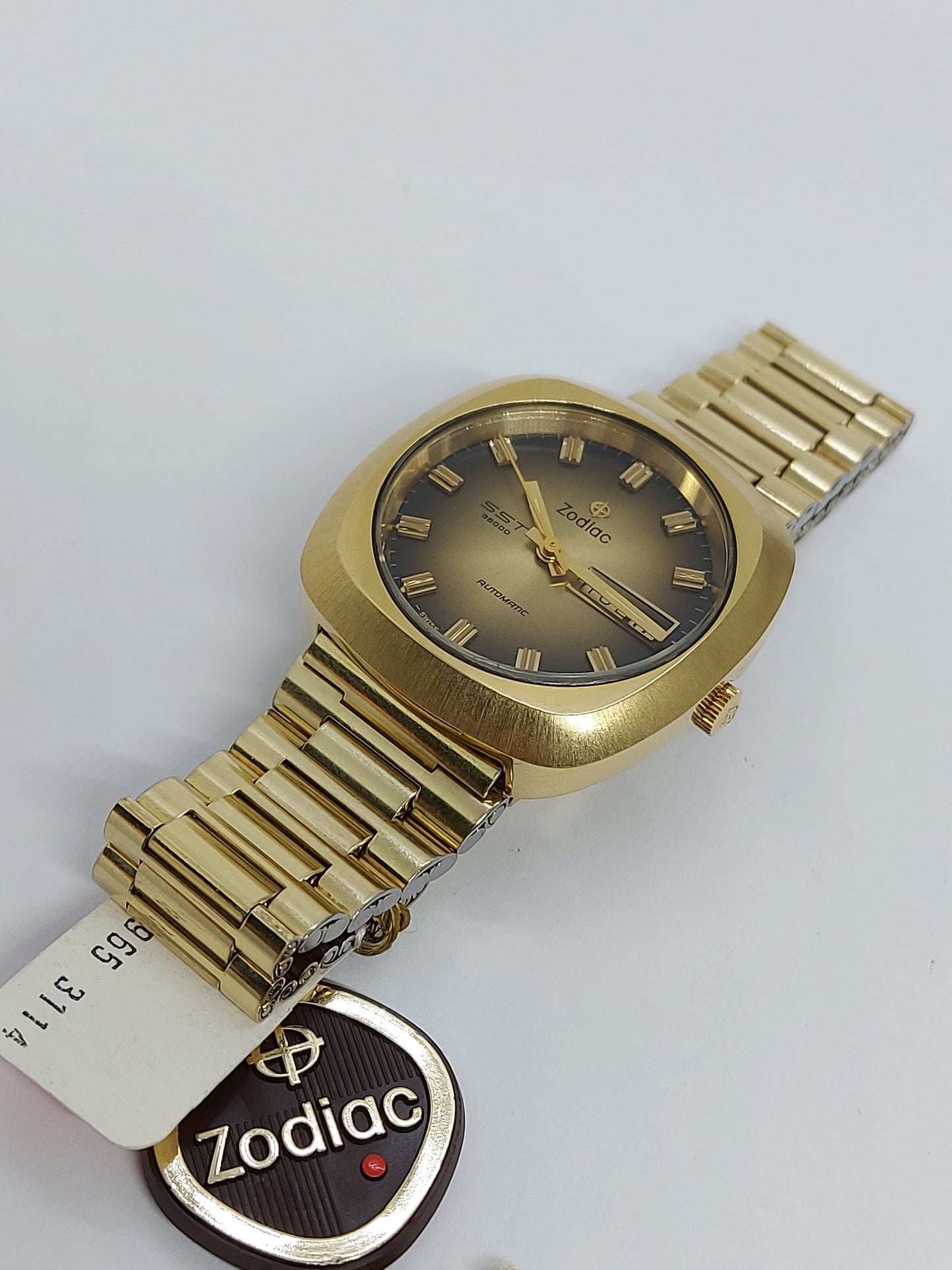 NOS Vintage 1970 Zodiac SST 36000 Automatic 863.965 Men's Watch Swiss Made.