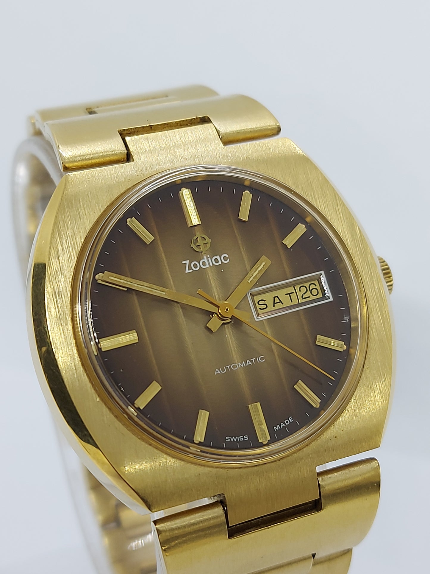 NOS 1980 Zodiac Automatic Cat Eye 763.692 Men's Watch Swiss Made.
