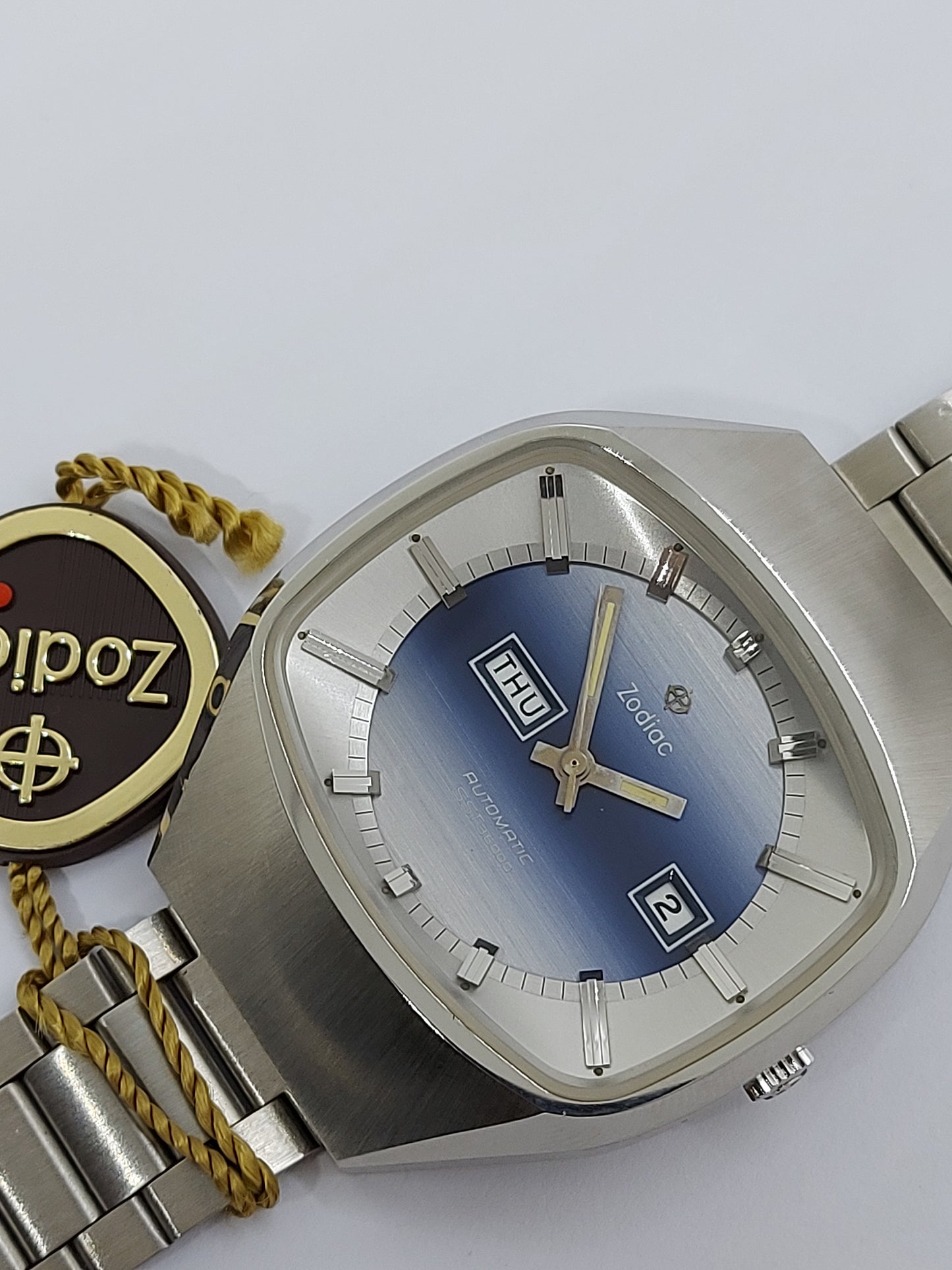 NOS Vintage 1970 Zodiac SST 36000 Automatic Men's Watch Swiss Made.