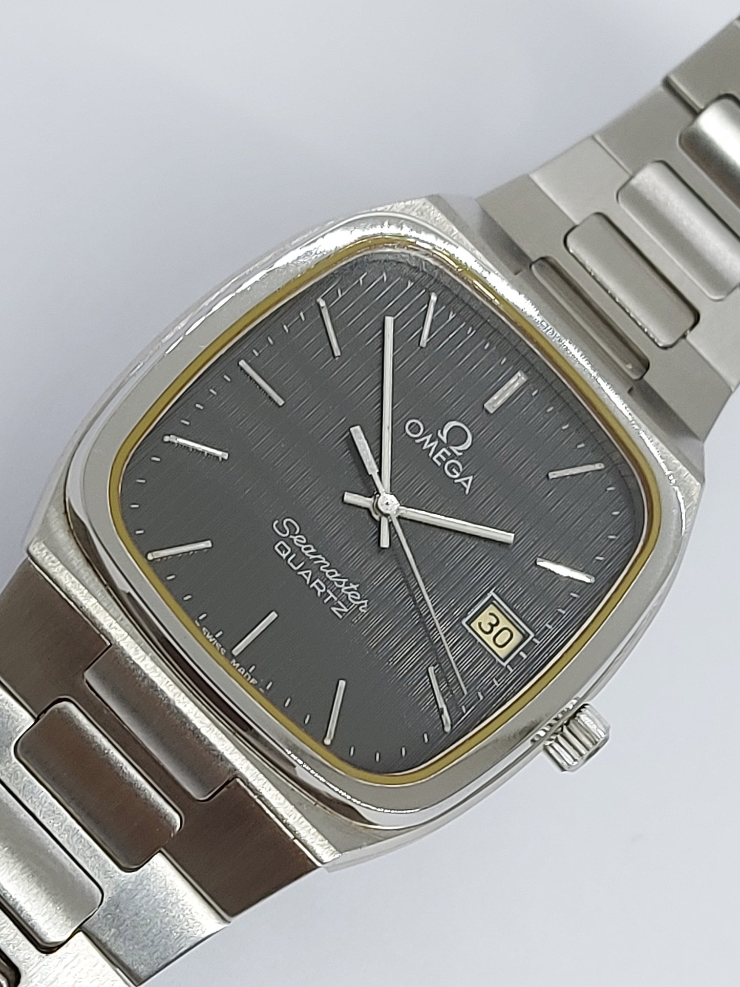Vintage 1976 Omega Seamaster Quartz 1342 Ref. 196.0166 Men's Watch Swiss Made.