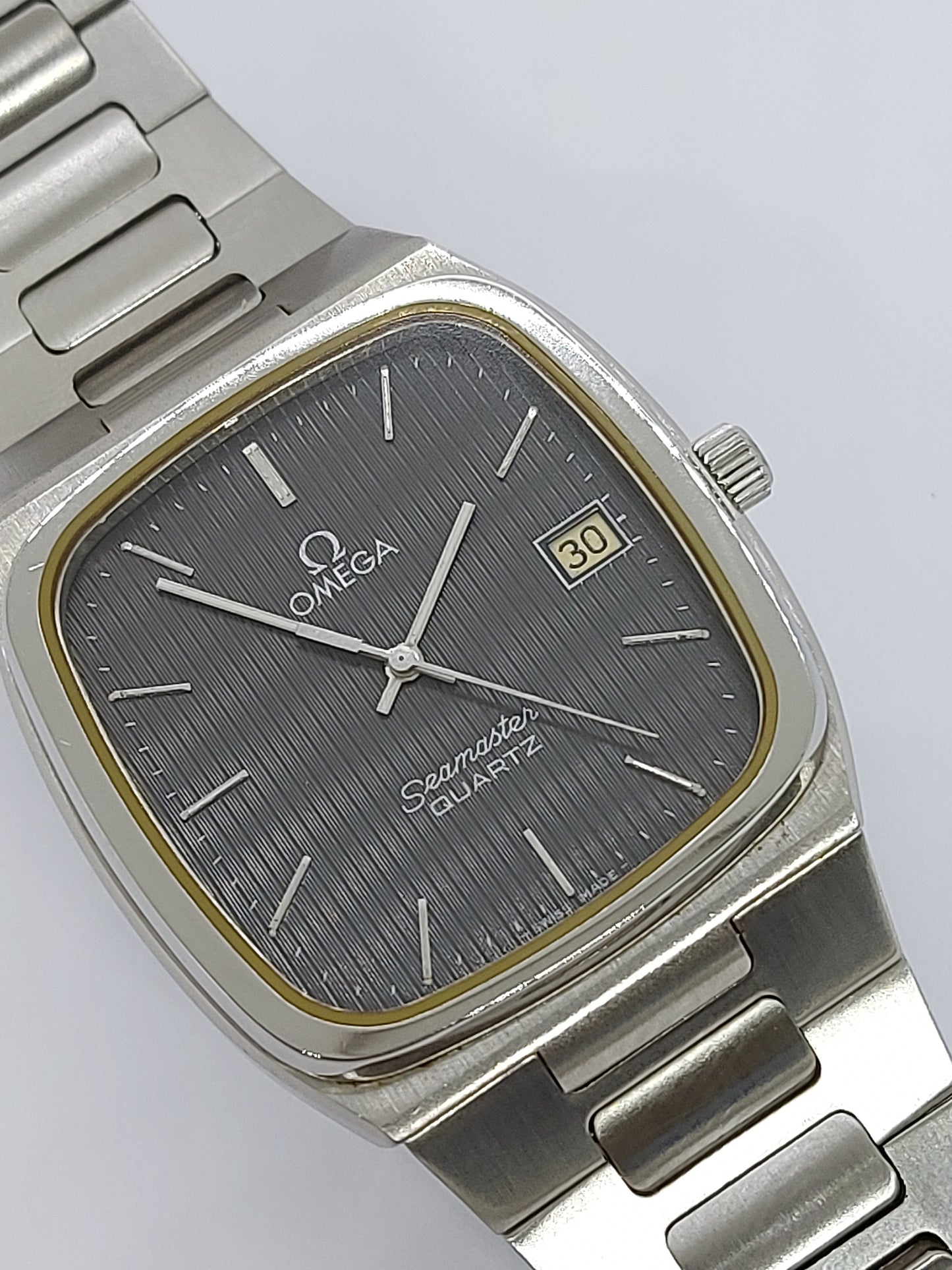 Vintage 1976 Omega Seamaster Quartz 1342 Ref. 196.0166 Men's Watch Swiss Made.