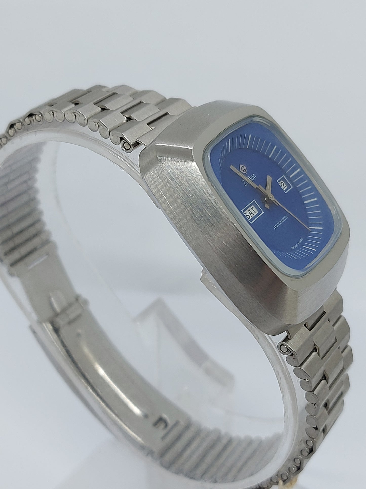 NOS 1970 Zodiac Automatic Day/Date 352.968 Women's Watch Swiss Made.