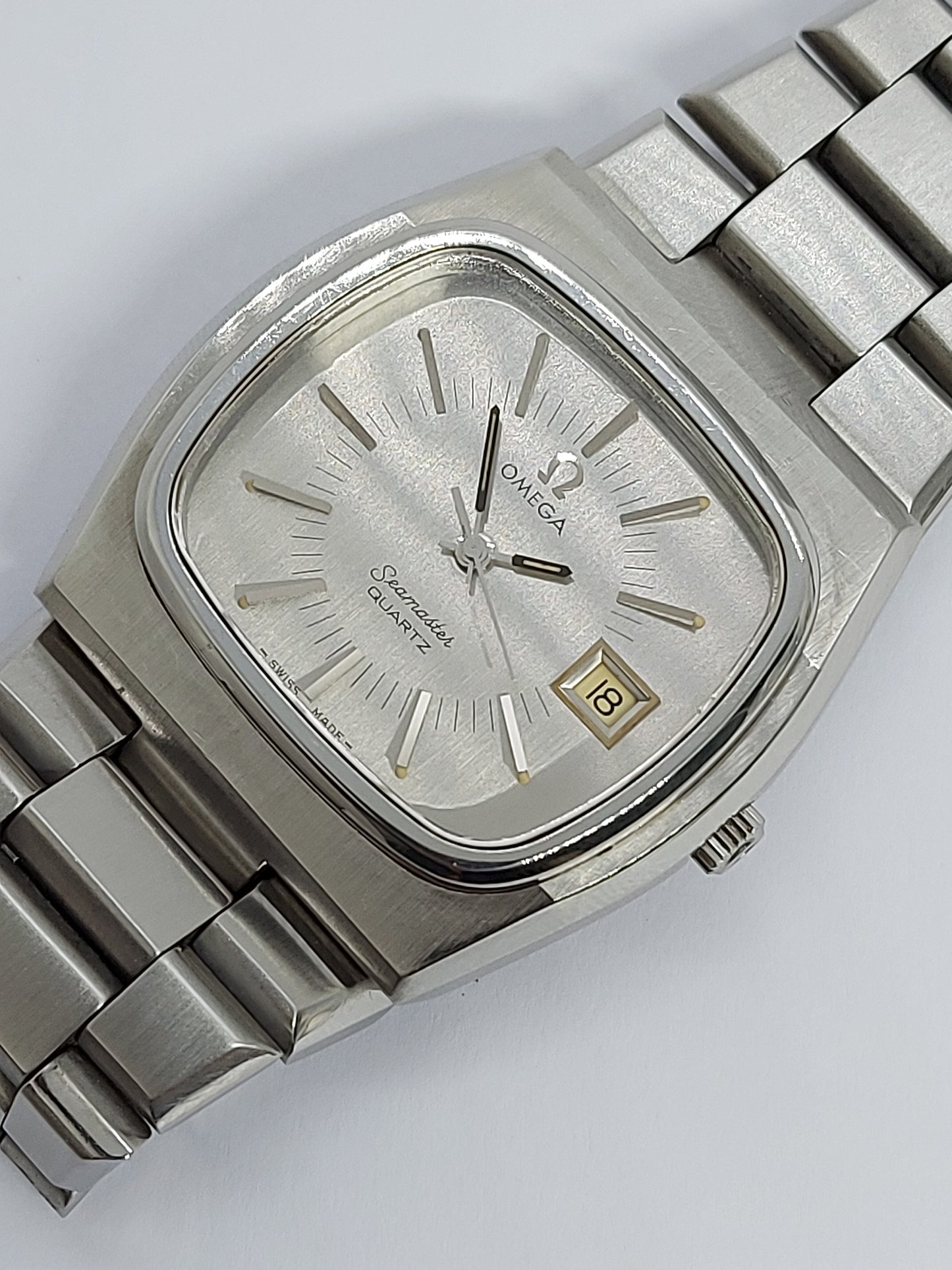 Vintage 1976 Omega Seamaster Quartz 1342 Ref. 196.0090 Men's Watch Swiss Made.