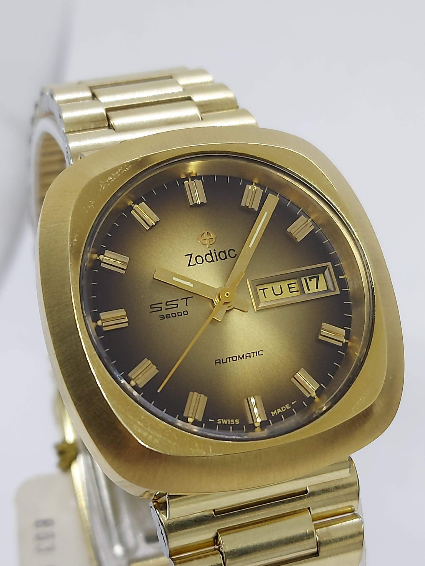 NOS Vintage 1970 Zodiac SST 36000 Automatic 863.965 Men's Watch Swiss Made.
